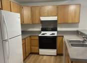Thumbnail 5 of 24 - Kinwood 6802A