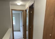 Thumbnail 11 of 24 - Kinwood 6802A