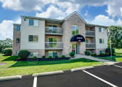 Thumbnail 1 of 21 - Elegant Exterior View at Deerfield Crossing Apartments, Lebanon, OH