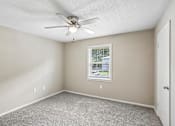 Thumbnail 11 of 37 - bedroom with ceiling fan