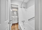 Thumbnail 17 of 19 - Bathroom Willow Woods