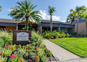 Thumbnail 16 of 18 - leasing office exterior