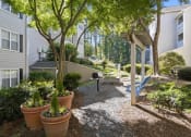 Thumbnail 21 of 31 - Courtyard  at Park Summit Apartments in Decatur, GA 30033