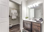 Thumbnail 13 of 23 - Walk In Closets