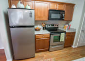 Thumbnail 1 of 29 - Kitchen at Verandas at Taylor Oaks Apartments in Montgomery, AL
