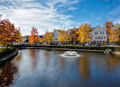 Thumbnail 17 of 20 - Lake with a fountain