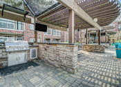 Thumbnail 9 of 40 - grilling area