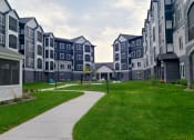 Thumbnail 25 of 27 - Courtyard area