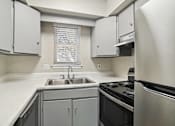 Thumbnail 16 of 26 - Apartment kitchen at Emerald Bay, North Carolina, 28217