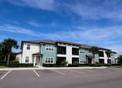 Thumbnail 15 of 36 - Atwater Apartments Building