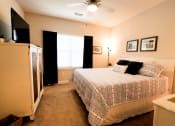 Thumbnail 26 of 36 - Bedroom