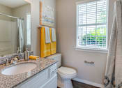 Thumbnail 12 of 36 - Bathroom With Bathtub at North Creek, Southaven, MS, 38671