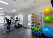 Thumbnail 5 of 35 - Gym at Southaven Pointe Apartments, Southaven, Mississippi