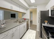 Thumbnail 7 of 35 - Gourmet Kitchens at Southaven Pointe Apartments, Southaven, MS 38671