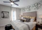 Thumbnail 18 of 21 - Bedroom