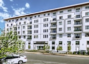 Thumbnail 1 of 18 - Front Entrance