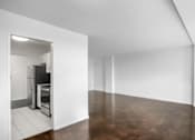 Thumbnail 7 of 36 - Unfurnished Living Area at Calvert House Apartments, Washington, 20008
