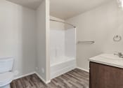 Thumbnail 14 of 55 - large bathroom