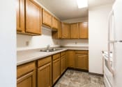 Thumbnail 3 of 5 - Arbor 406 Apartments | 1 Bdrm - Kitchen