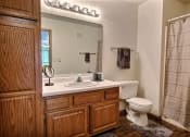 Thumbnail 29 of 31 - Oxford Apartments | 2 Bedroom | Bath