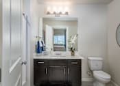 Thumbnail 19 of 42 - Bathroom4