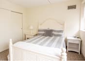 Thumbnail 6 of 18 - huge bedroom windows