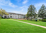 Thumbnail 22 of 33 - apartments with a pool in auburn hills mi