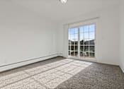 Thumbnail 16 of 35 - Pet friendly apartments in Roseville, MI