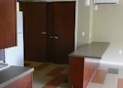Thumbnail 17 of 28 - vacant unit