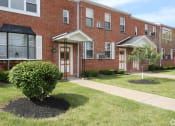 Thumbnail 50 of 54 - Exterior at Lincoln Square Apartments at 4055 Knoll Drive in Hamburg, NY