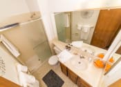Thumbnail 20 of 36 - Bathroom