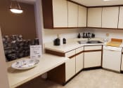 Thumbnail 28 of 49 - Breakfast Bar