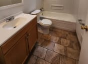 Thumbnail 23 of 42 - Forest Hill - Classic Bathroom