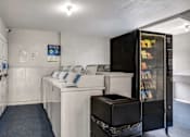 Thumbnail 16 of 17 - Laundry Room at Viva Max, San Antonio  