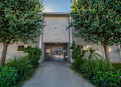 Thumbnail 2 of 10 - Front Entry