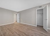 Thumbnail 13 of 67 - Spacious Room at Los Robles in Pasadena