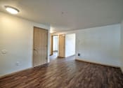 Thumbnail 21 of 36 - Parc East Apartments Living Room