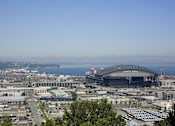 Thumbnail 18 of 18 - Beacon View Apartments Baseball Stadium  and City View