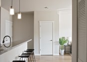 Thumbnail 14 of 21 - TheElwood_HappyValley_OR_2021_Storage