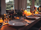 Thumbnail 4 of 5 - Dining Table
