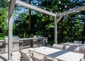 Thumbnail 34 of 40 - Shirlington House Barbeque Area