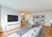 Thumbnail 3 of 21 - The Crestmont apartment interiors
