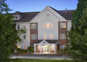 Thumbnail 10 of 16 - Well-manicured grounds - Hampshire Green Apartments