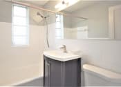 Thumbnail 11 of 25 - Helios Apartments Miami Beach interior bathroom