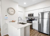 Thumbnail 15 of 23 - Stainless steel appliances - Sonterra Apartments at Paradise Valley