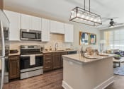 Thumbnail 13 of 29 - Element 29 - Open kitchen with island