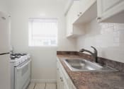 Thumbnail 24 of 25 - Helios Apartments Miami Beach kitchen