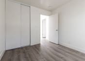 Thumbnail 40 of 46