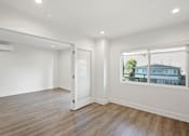 Thumbnail 44 of 65 - Apartment with Double Doors
