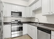 Thumbnail 7 of 48 - Full-Size Kitchen with Energy-Efficient Appliances